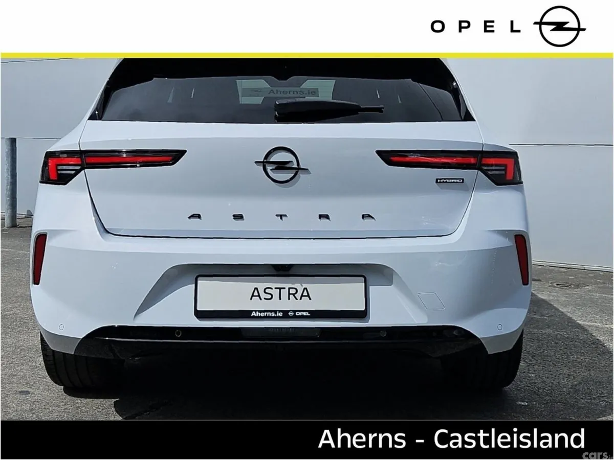 Opel Astra Hatchback, Petrol Hybrid, 2026, White