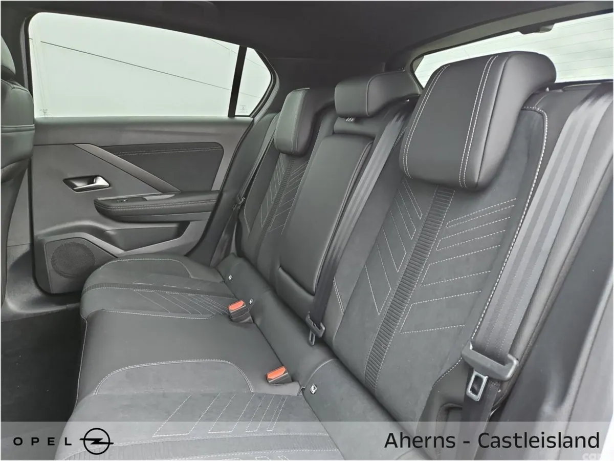Opel Astra Hatchback, Petrol Hybrid, 2026, White