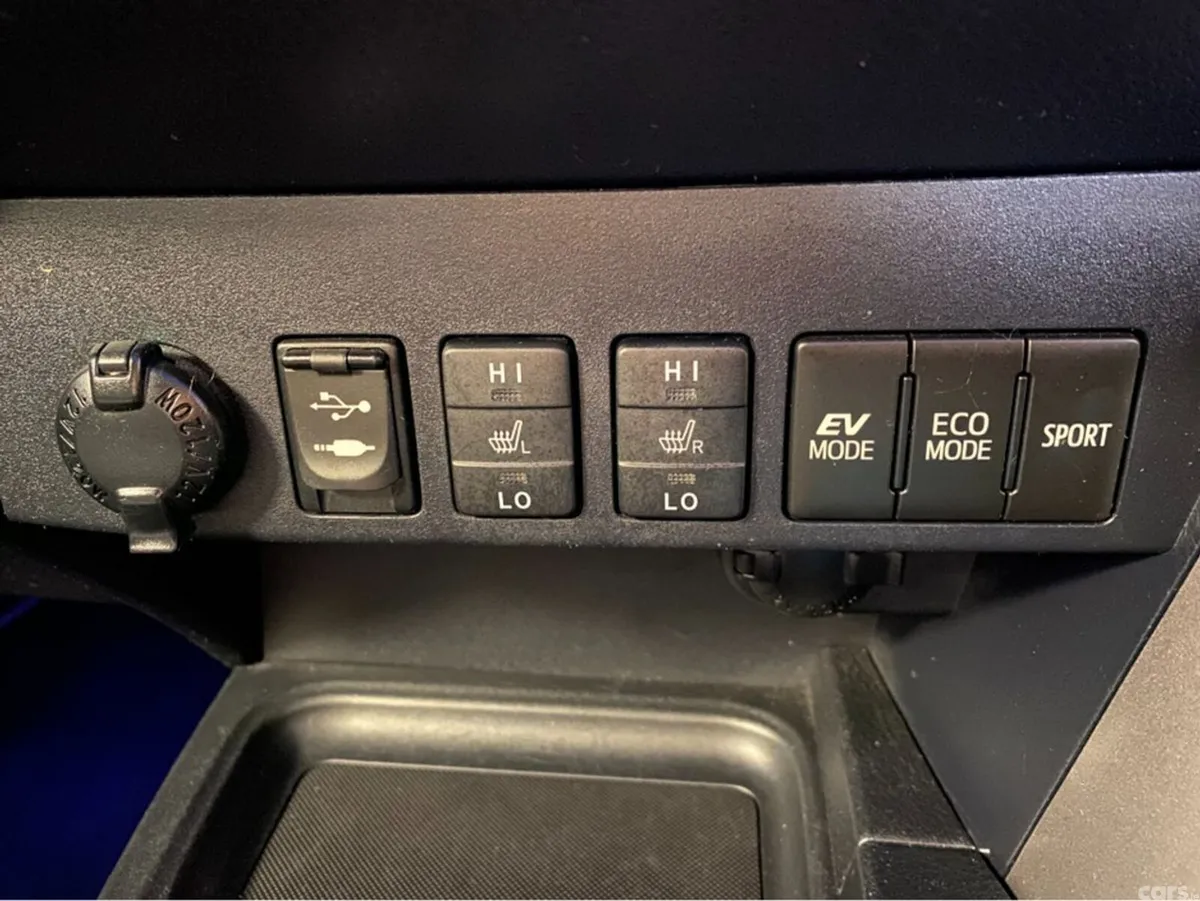 Toyota RAV4 MPV, Petrol Hybrid, 2017, Black