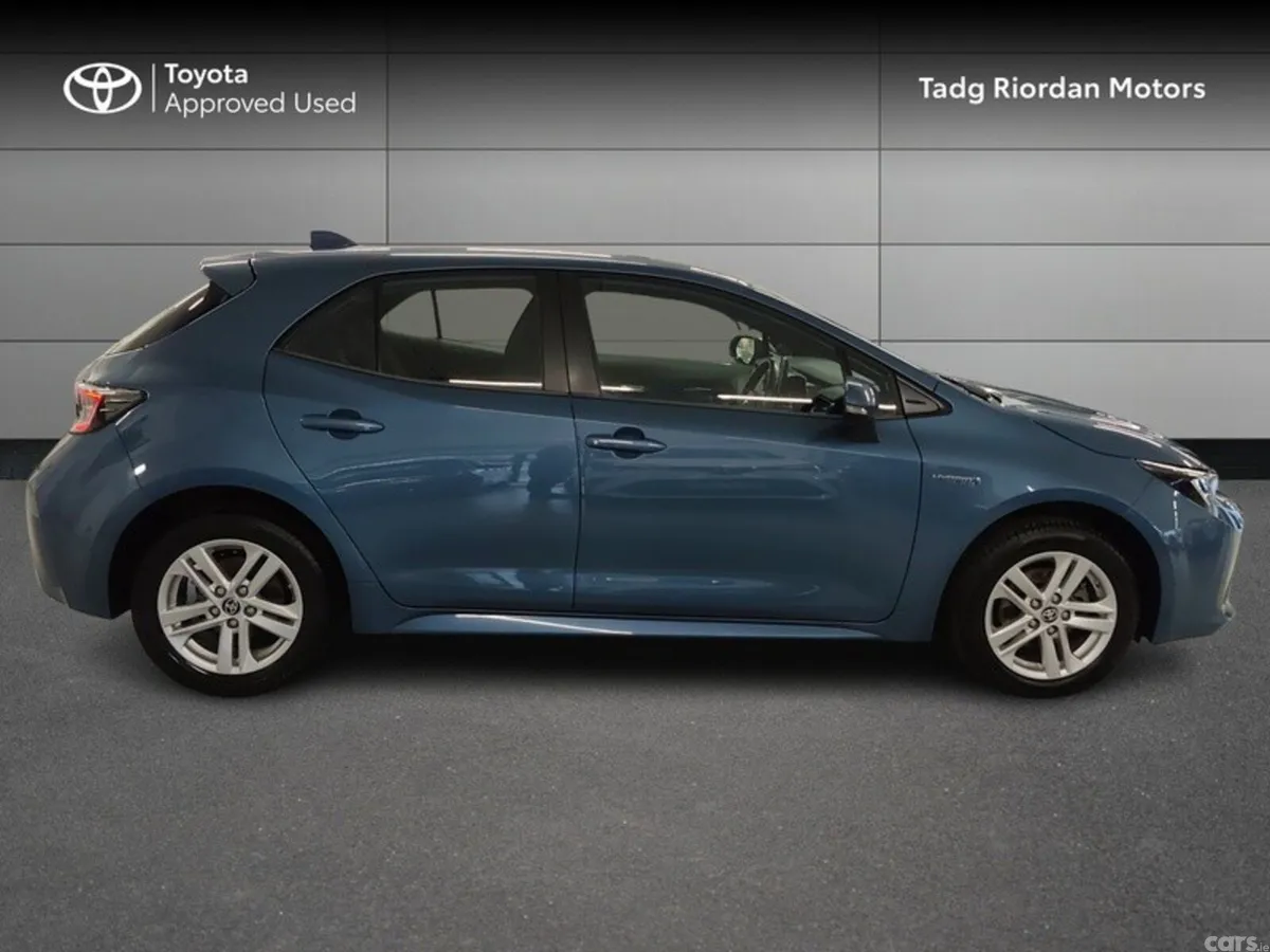 Toyota Corolla Hatchback, Petrol Hybrid, 2021, Blue