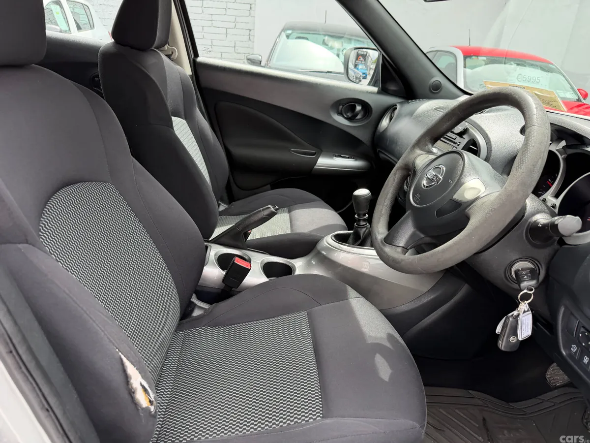 Nissan Juke SUV, Diesel, 2015, Silver
