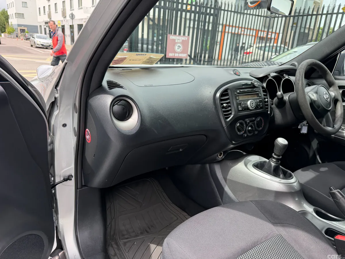 Nissan Juke SUV, Diesel, 2015, Silver