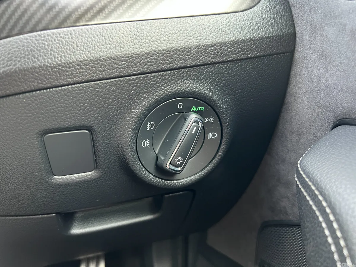 Skoda Superb Estate, Diesel, 2020, Black