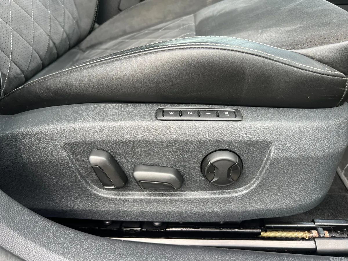 Skoda Superb Estate, Diesel, 2020, Black