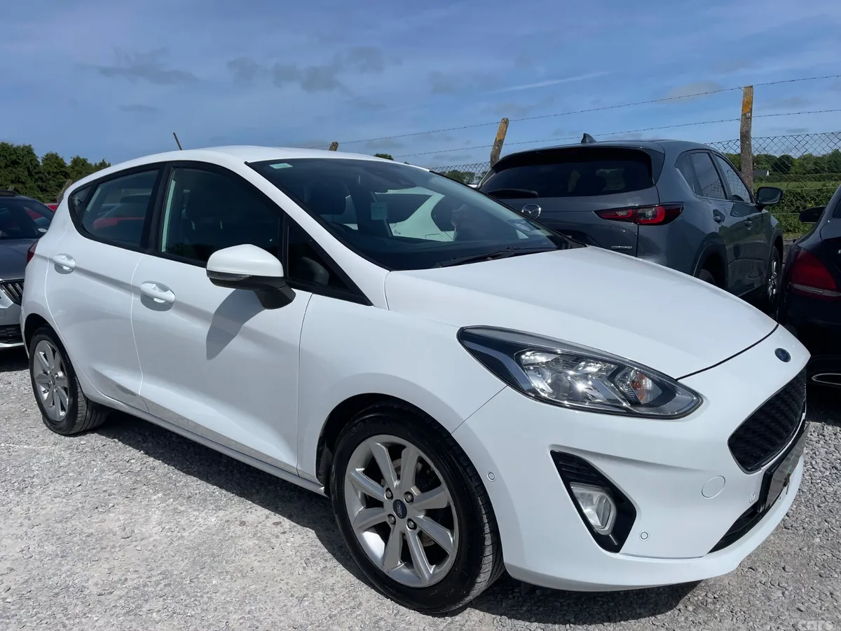 Ford Fiesta Hatchback, Petrol, 2019, White