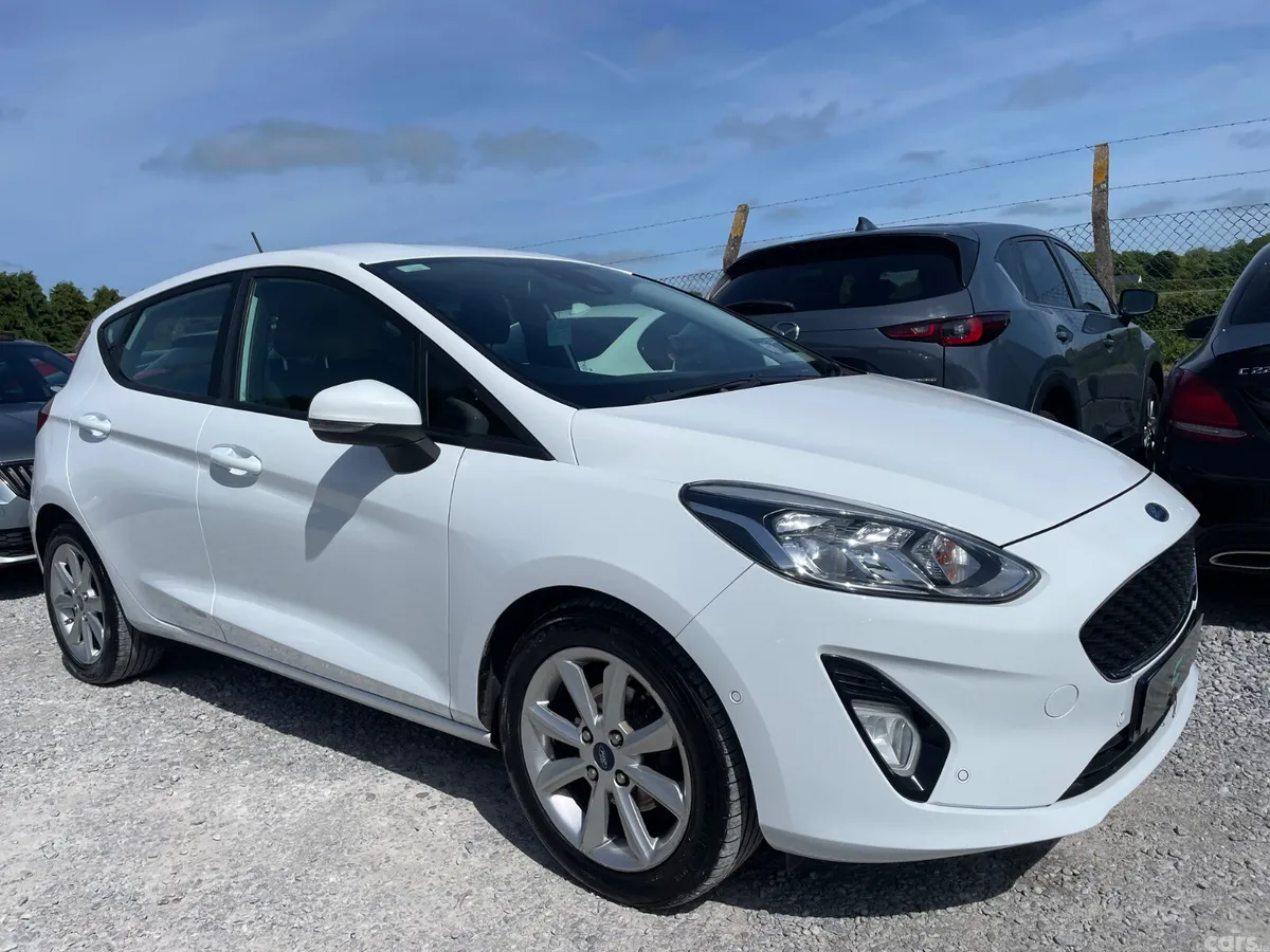 Ford Fiesta Hatchback, Petrol, 2019, White