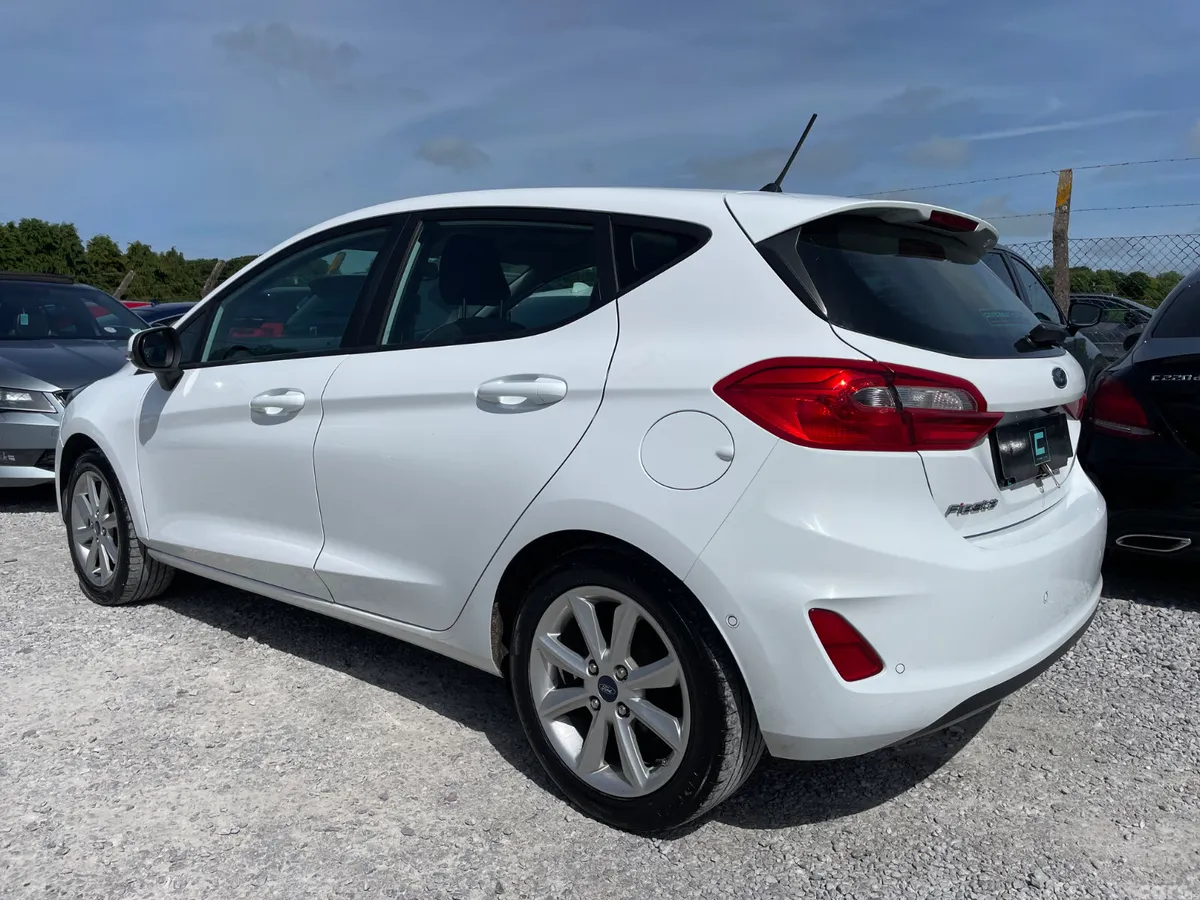 Ford Fiesta Hatchback, Petrol, 2019, White