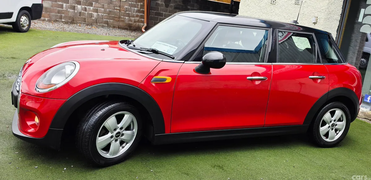 Mini One Hatchback, Diesel, 2015, Red