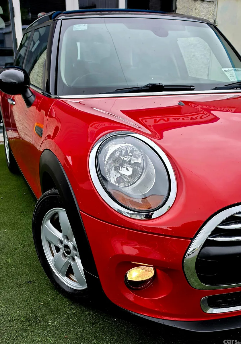 Mini One Hatchback, Diesel, 2015, Red
