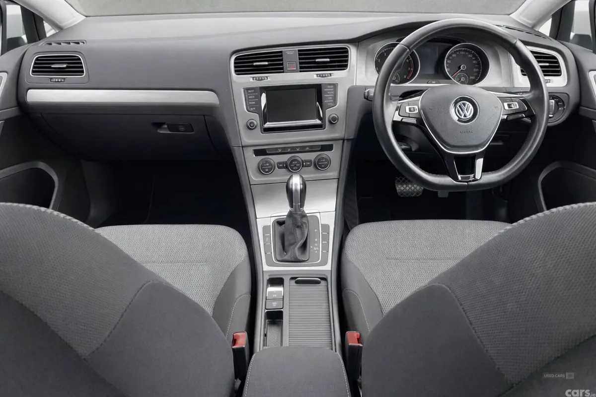 Volkswagen Golf , Petrol, 2014, White