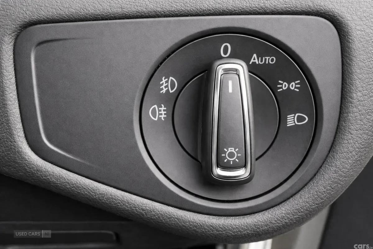 Volkswagen Golf , Petrol, 2014, White