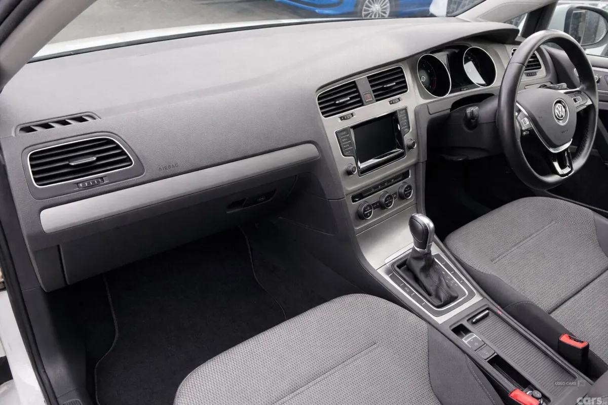 Volkswagen Golf , Petrol, 2014, White