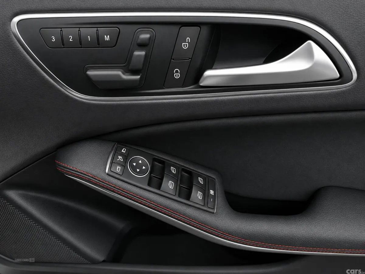 Mercedes-Benz A-Class , Petrol, 2013, White