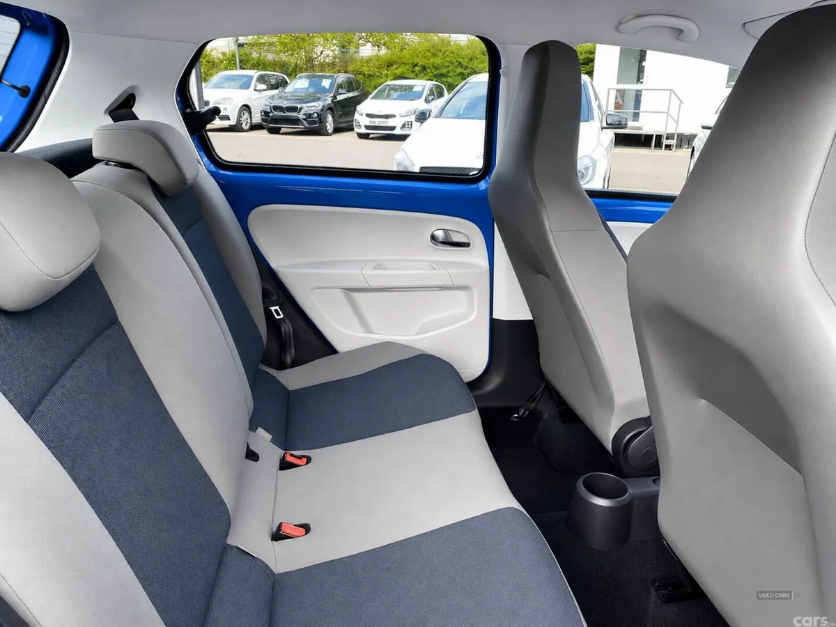 Volkswagen up! , Petrol, 2015, Blue