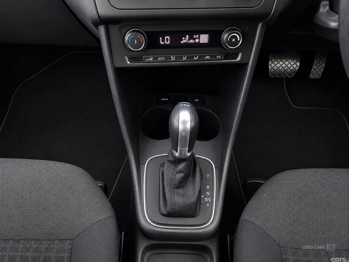 Volkswagen Polo , Petrol, 2014, Blue