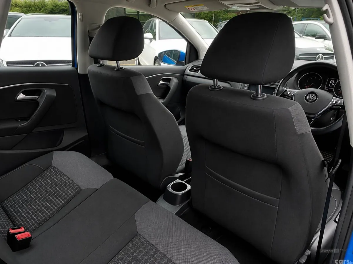Volkswagen Polo , Petrol, 2014, Blue