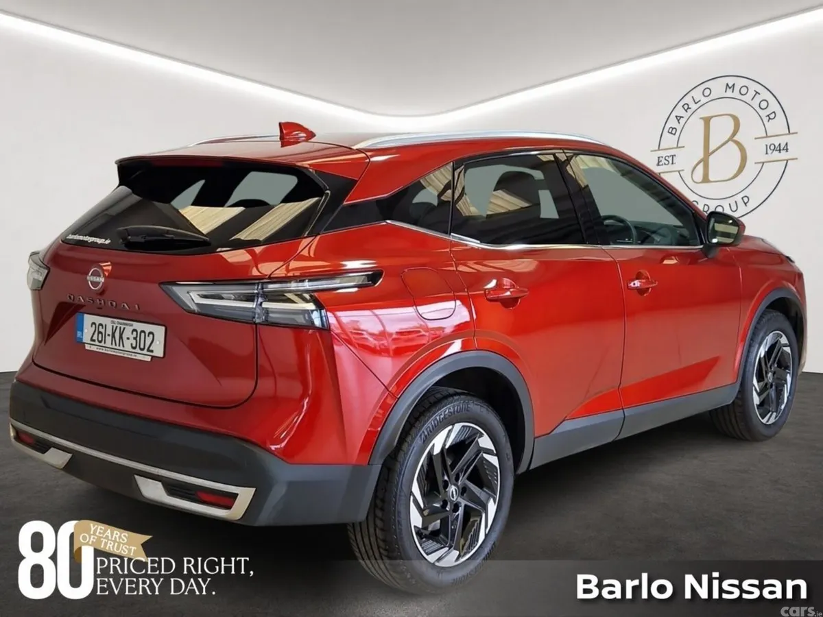 Nissan Qashqai MPV, Petrol Hybrid, 2026, Red