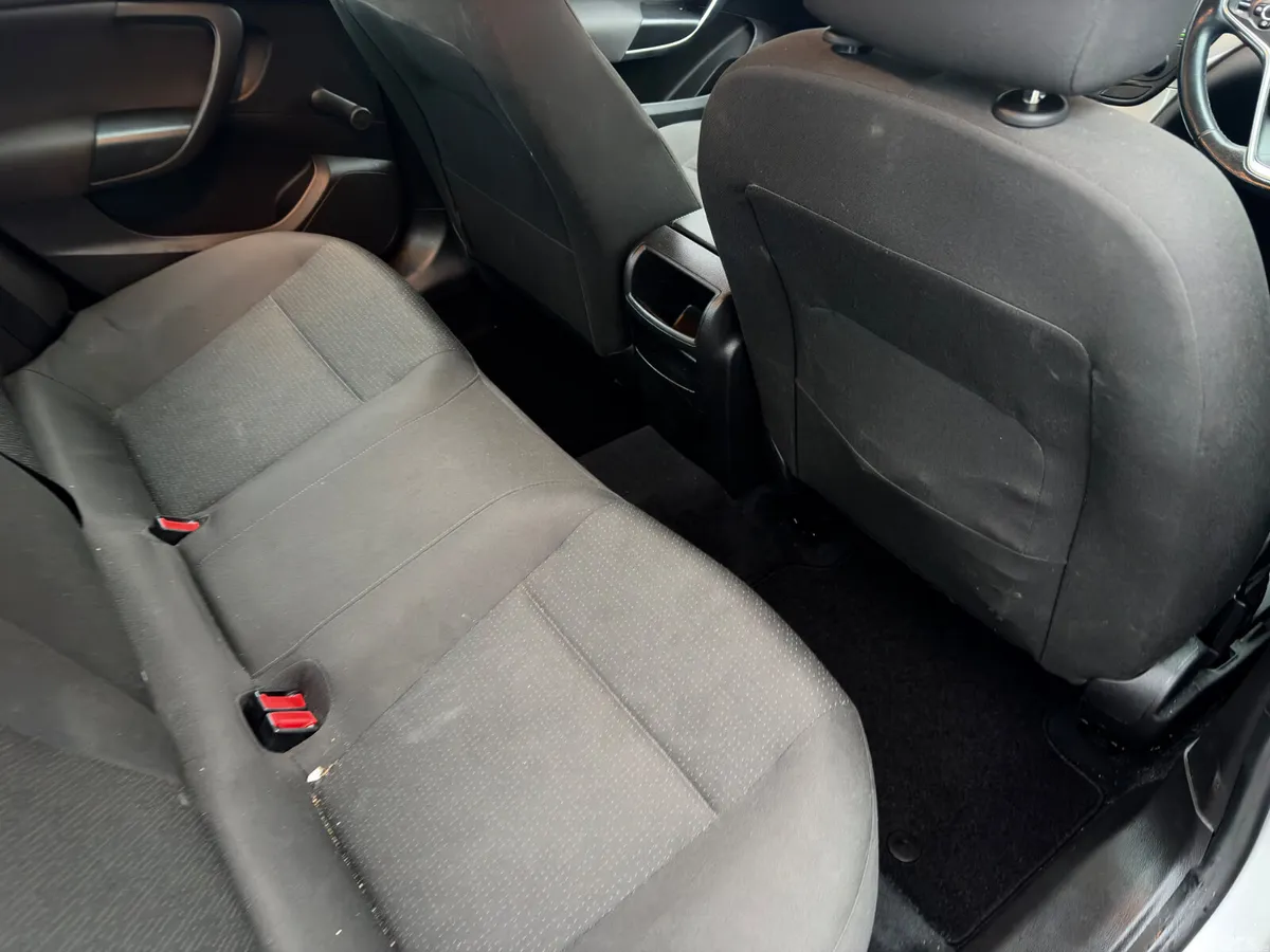 Opel Insignia Saloon, Diesel, 2015, Silver