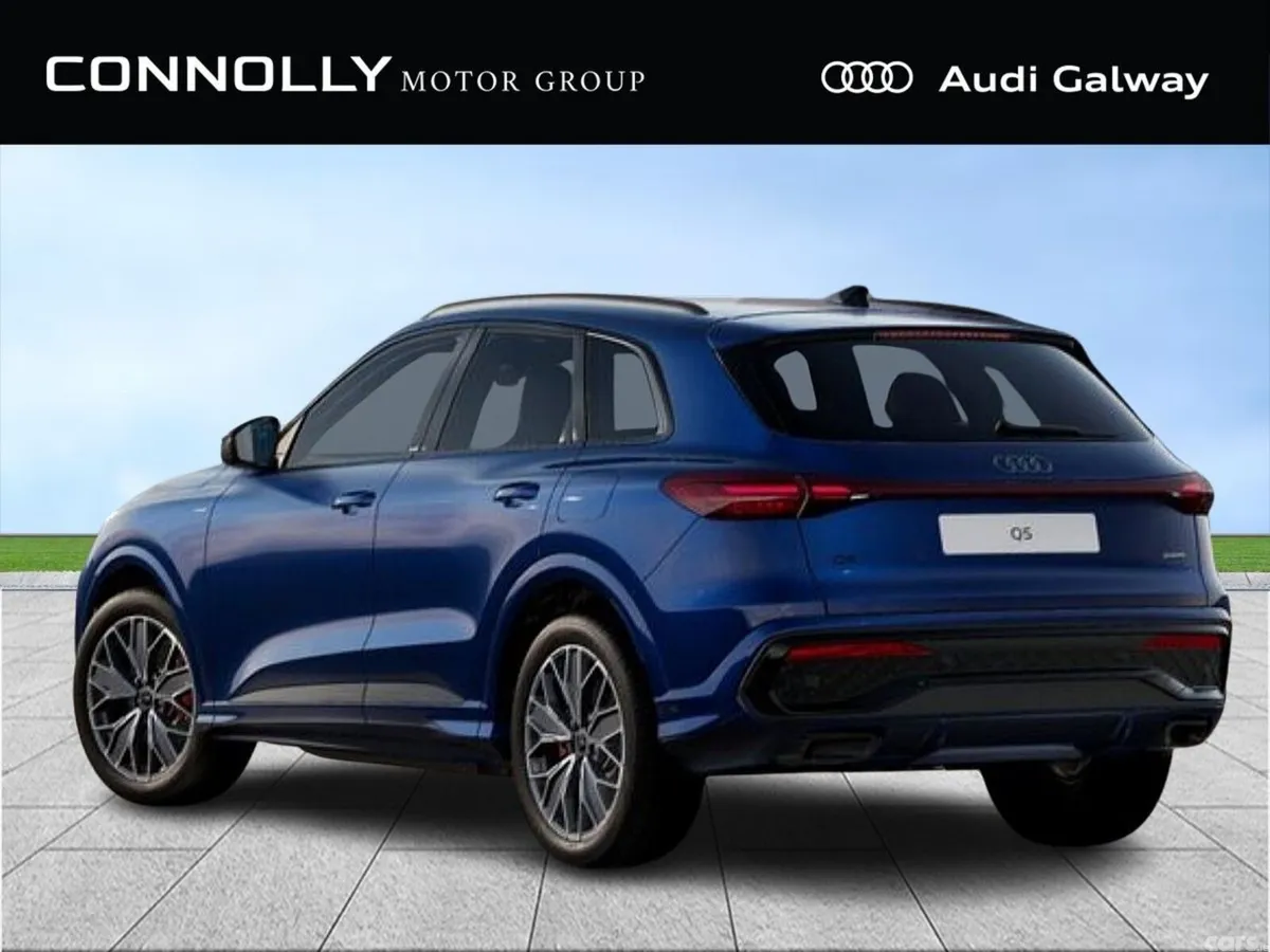 Audi Q5 SUV, Petrol Plug-in Hybrid, 2027, Blue