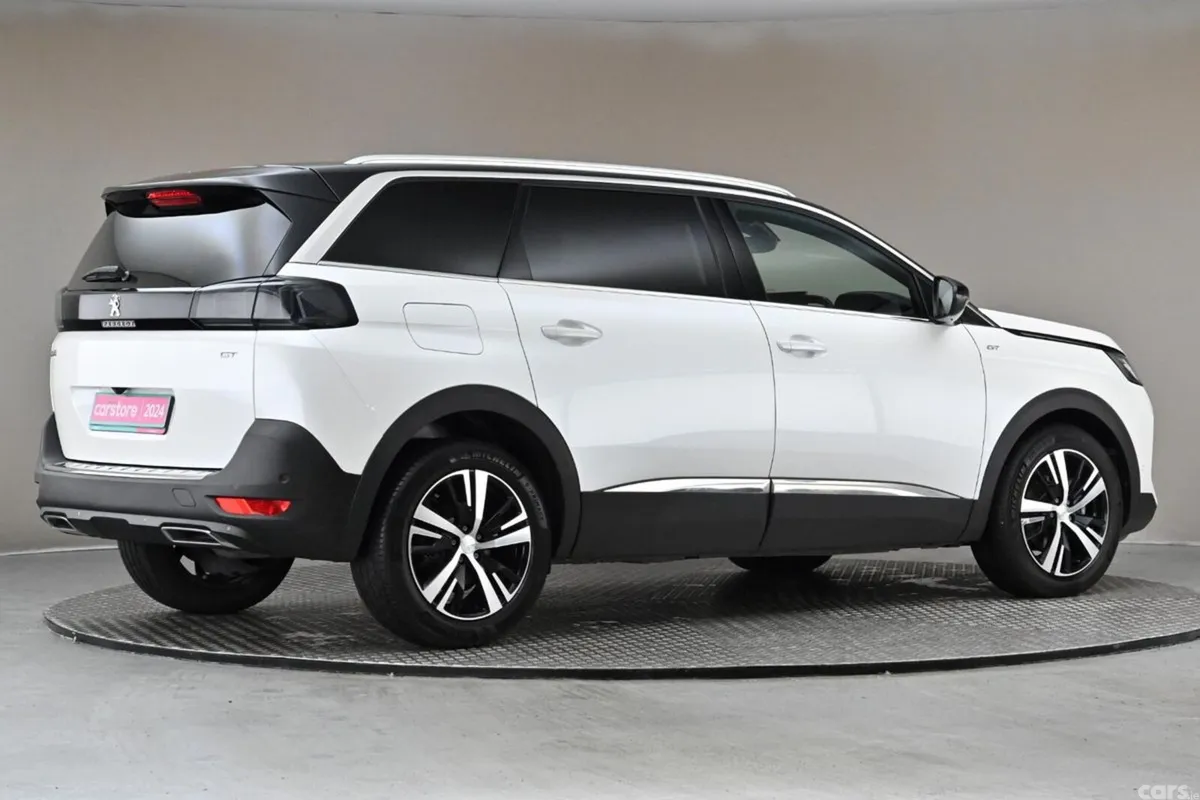 Peugeot 5008 MPV, Petrol Hybrid, 2024, White