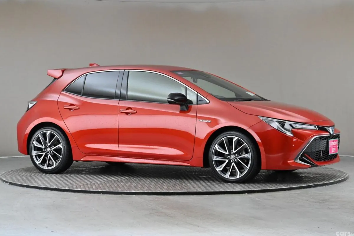 Toyota Corolla Hatchback, Petrol Hybrid, 2019, Red