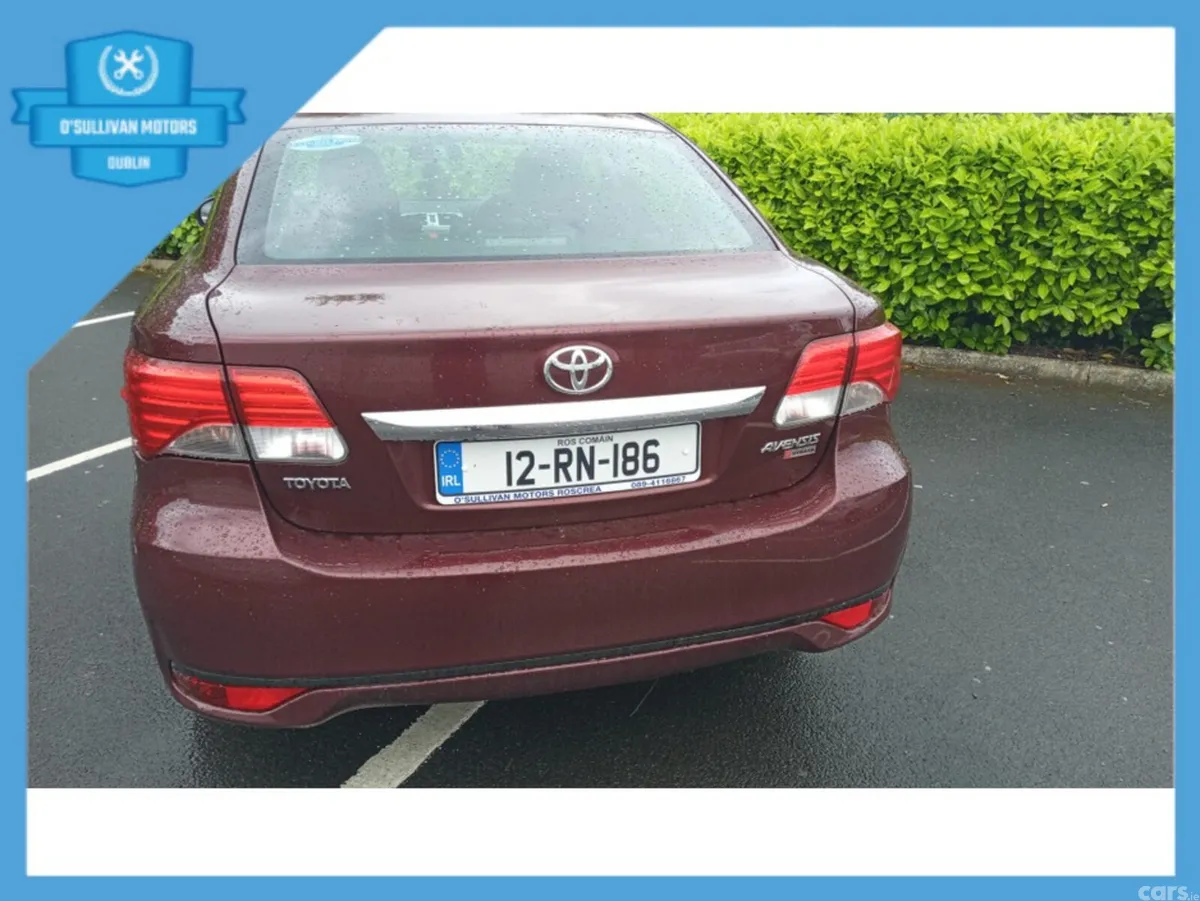 Toyota Avensis Saloon, Diesel, 2012, Red