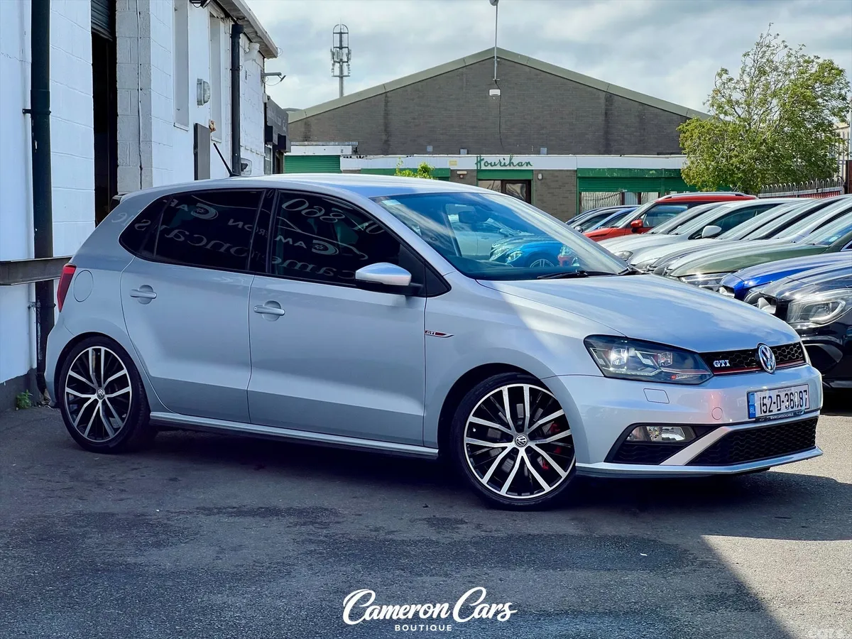Volkswagen Polo Hatchback, Petrol, 2015, Silver