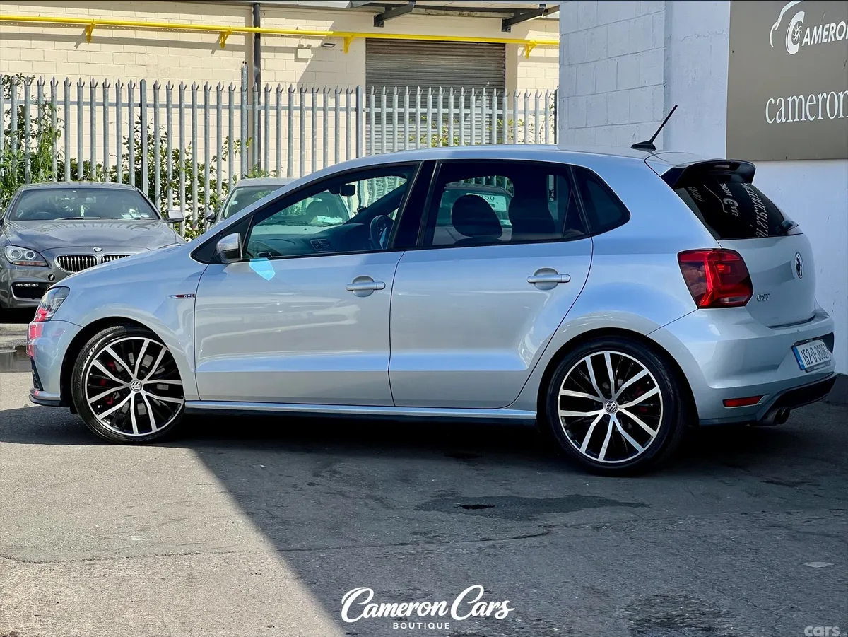 Volkswagen Polo Hatchback, Petrol, 2015, Silver