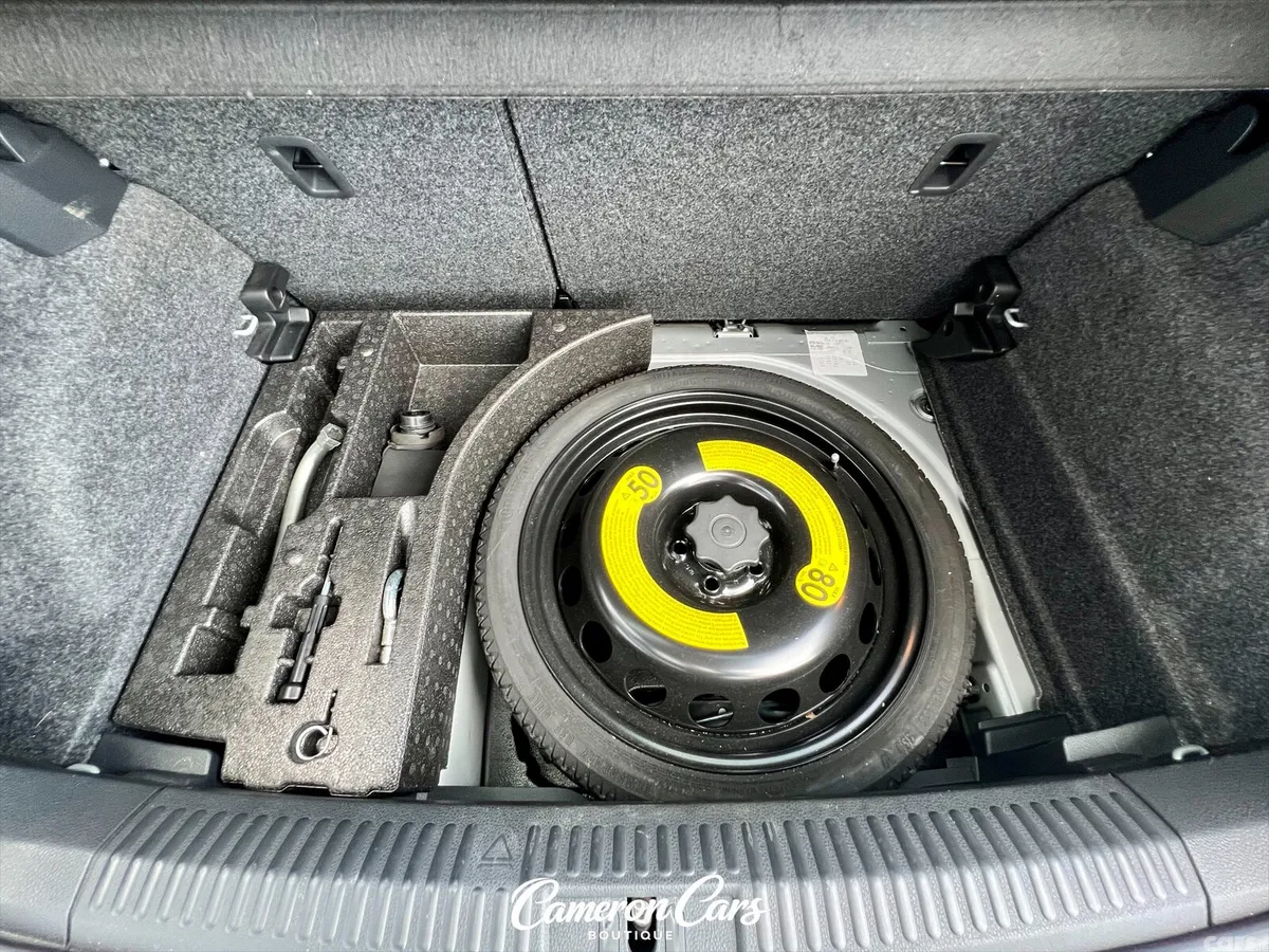 Volkswagen Polo Hatchback, Petrol, 2015, Silver