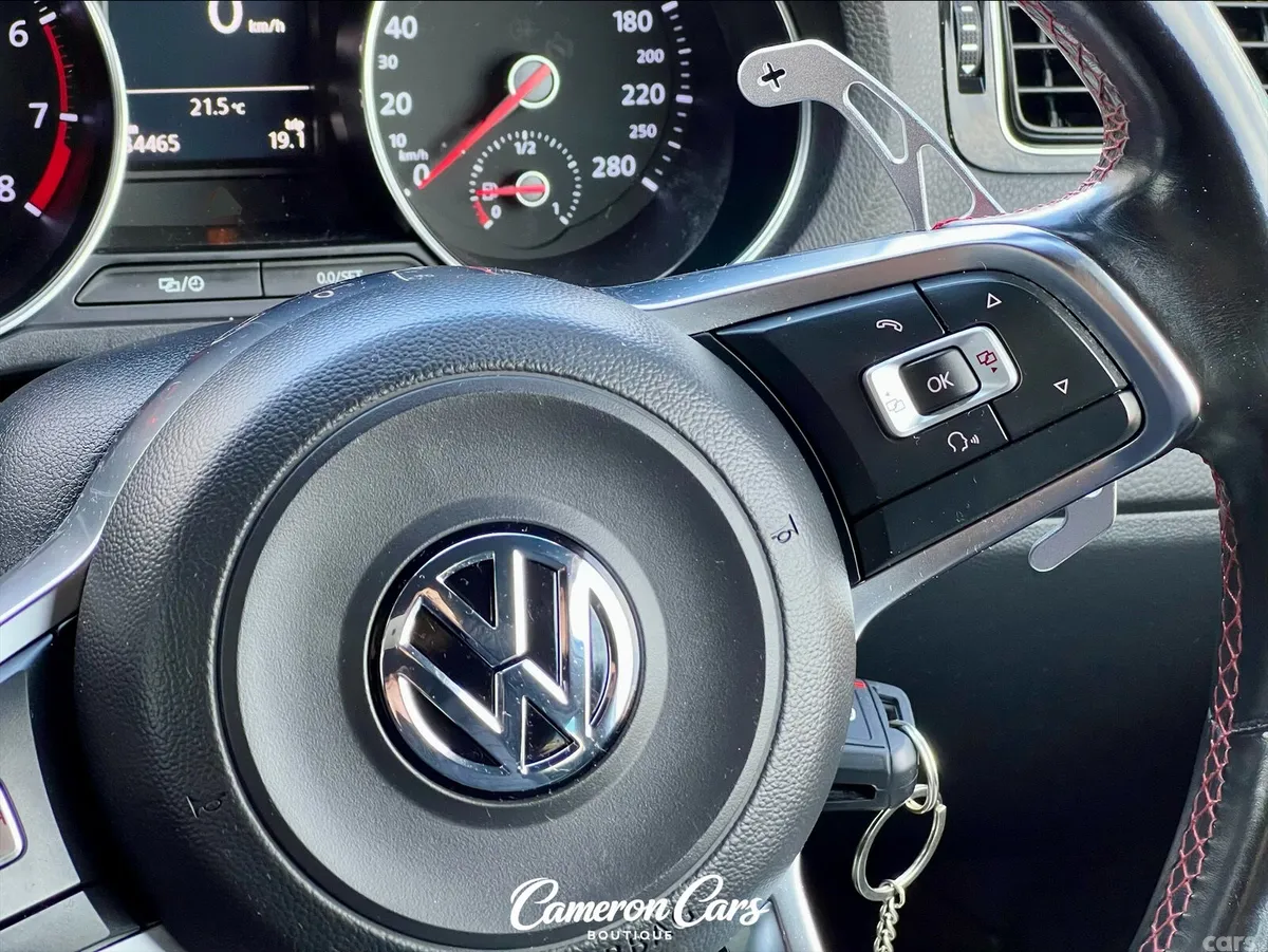 Volkswagen Polo Hatchback, Petrol, 2015, Silver