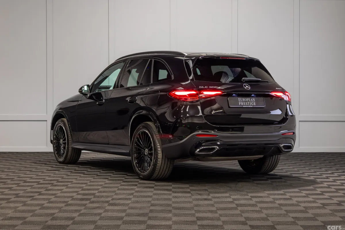 Mercedes-Benz GLC SUV, Petrol Plug-in Hybrid, 2025, Black