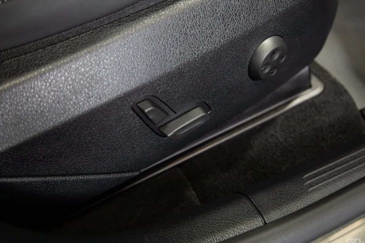 Mercedes-Benz GLC SUV, Petrol Plug-in Hybrid, 2025, Black