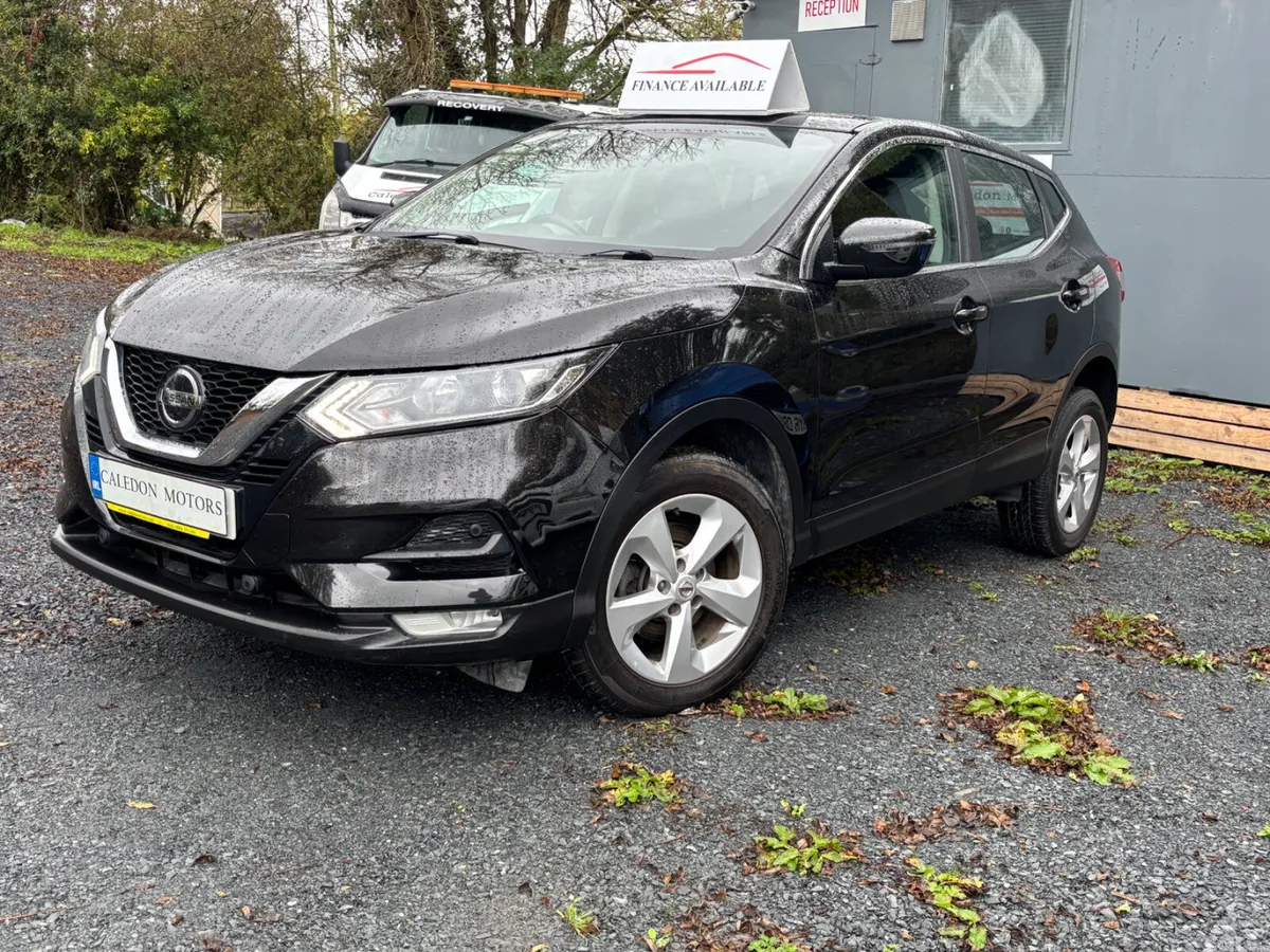 Nissan Qashqai Hatchback, Petrol, 2020, Black
