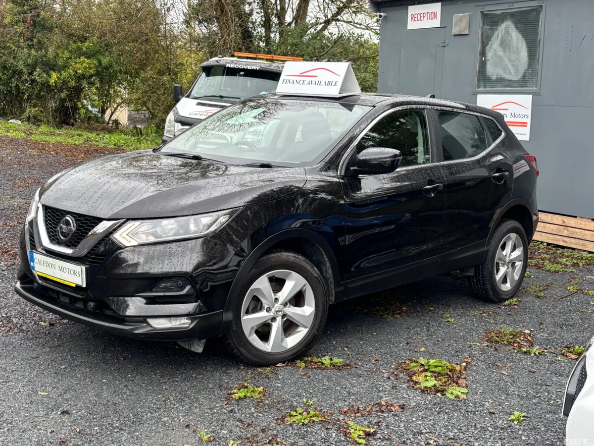Nissan Qashqai Hatchback, Petrol, 2020, Black