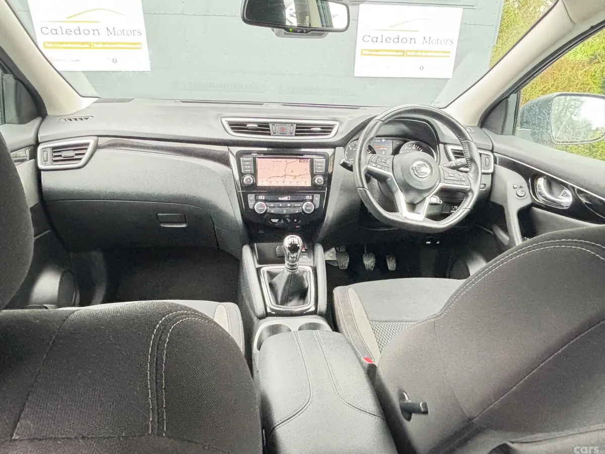 Nissan Qashqai Hatchback, Petrol, 2020, Black