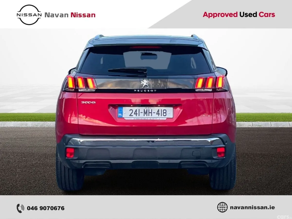 Peugeot 3008 MPV, Petrol Hybrid, 2024, Red