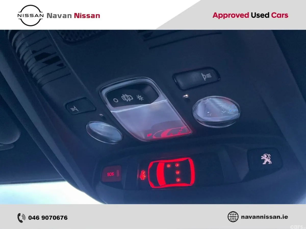 Peugeot 3008 MPV, Petrol Hybrid, 2024, Red