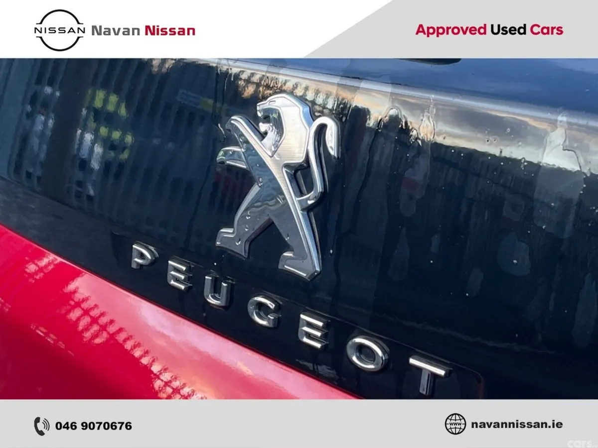 Peugeot 3008 MPV, Petrol Hybrid, 2024, Red