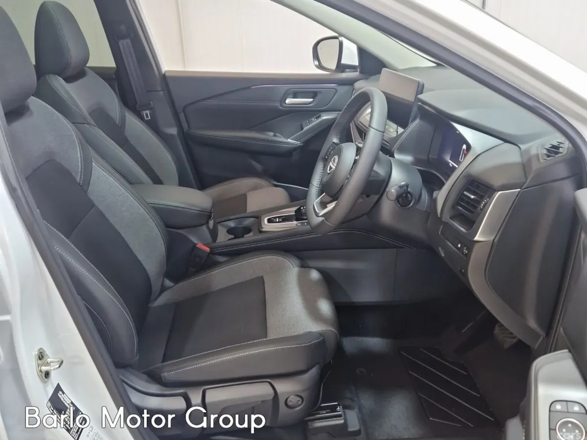 Nissan Qashqai MPV, Petrol Hybrid, 2026, White