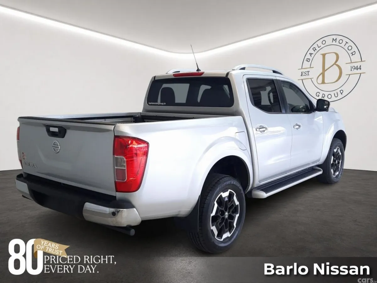 Nissan Navara MPV, Diesel, 2021, Silver