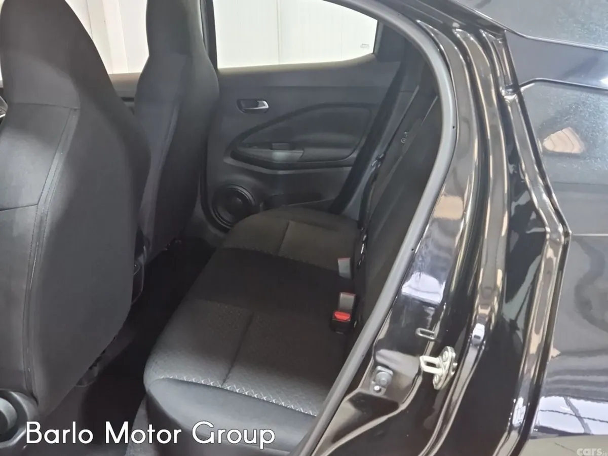 Nissan Juke SUV, Petrol, 2025, Black