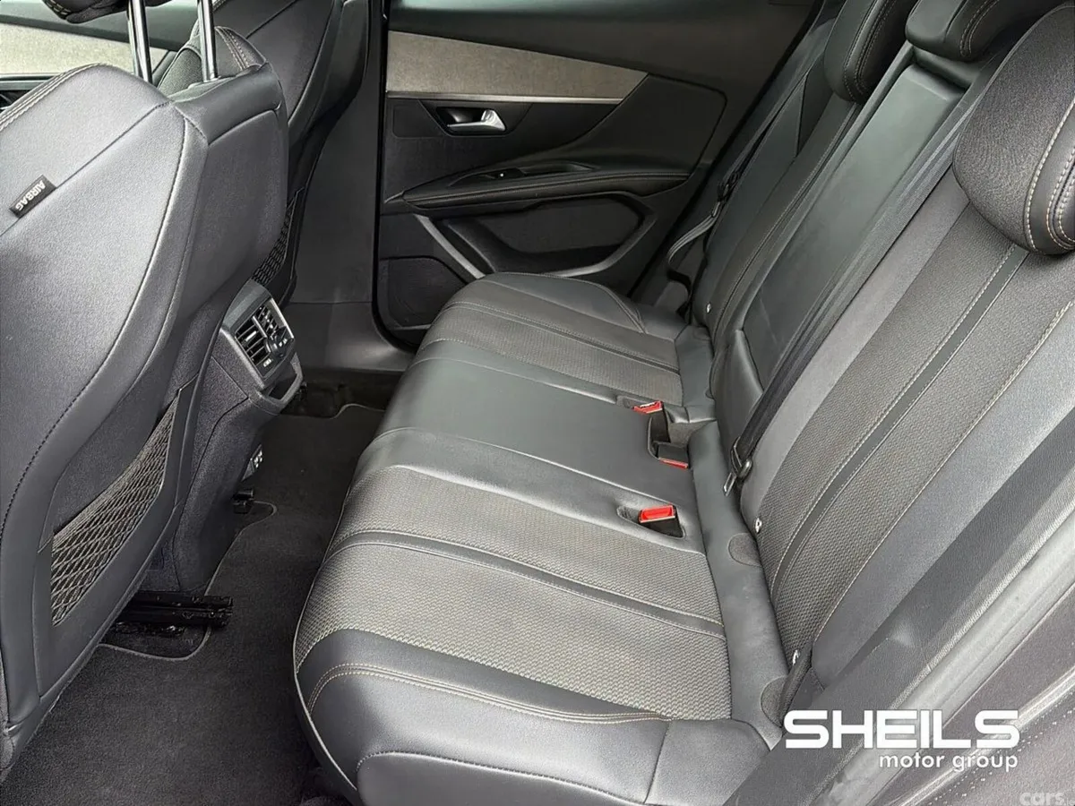 Peugeot 3008 MPV, Diesel, 2024, Grey