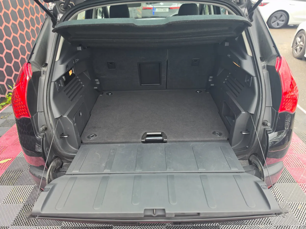 Peugeot 3008 Hatchback, Diesel, 2013, Black