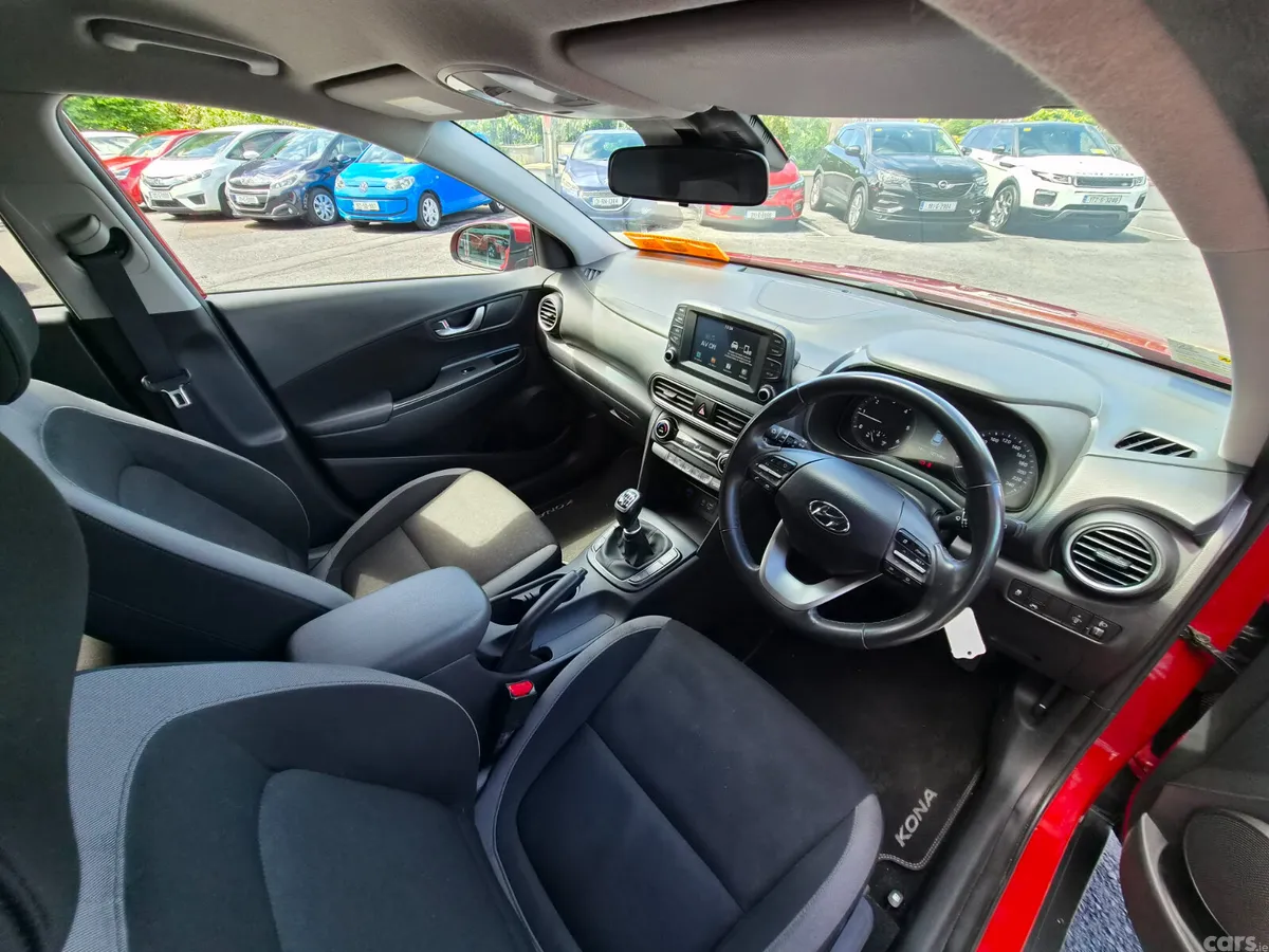 Hyundai KONA MPV, Diesel, 2020, Red