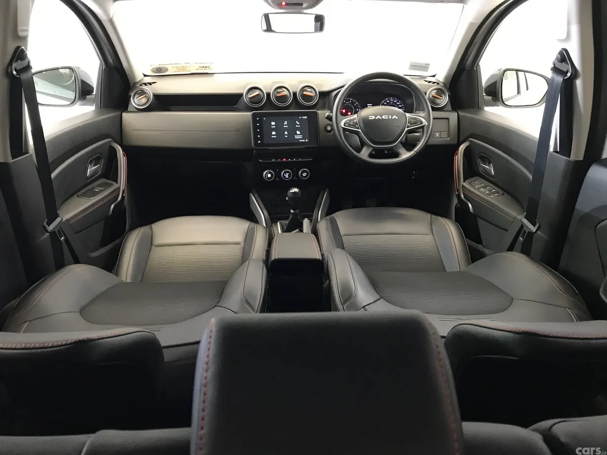 Dacia Duster SUV, Diesel, 2023, White