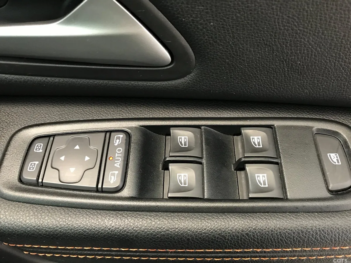 Dacia Duster SUV, Diesel, 2023, White