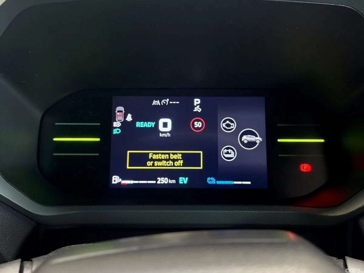 Dacia Duster SUV, Petrol Hybrid, 2026, Grey