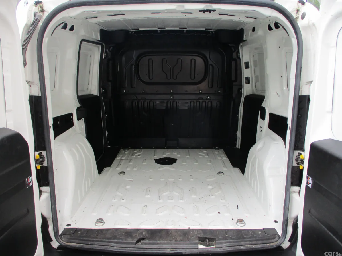 Fiat Doblo MPV, Diesel, 2023, White