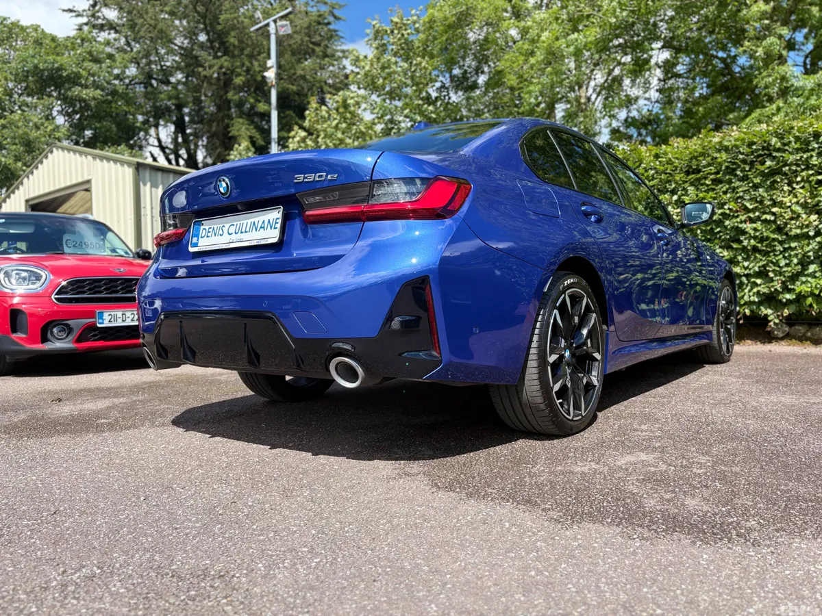 BMW 3-Series Saloon, Petrol Hybrid, 2025, Blue