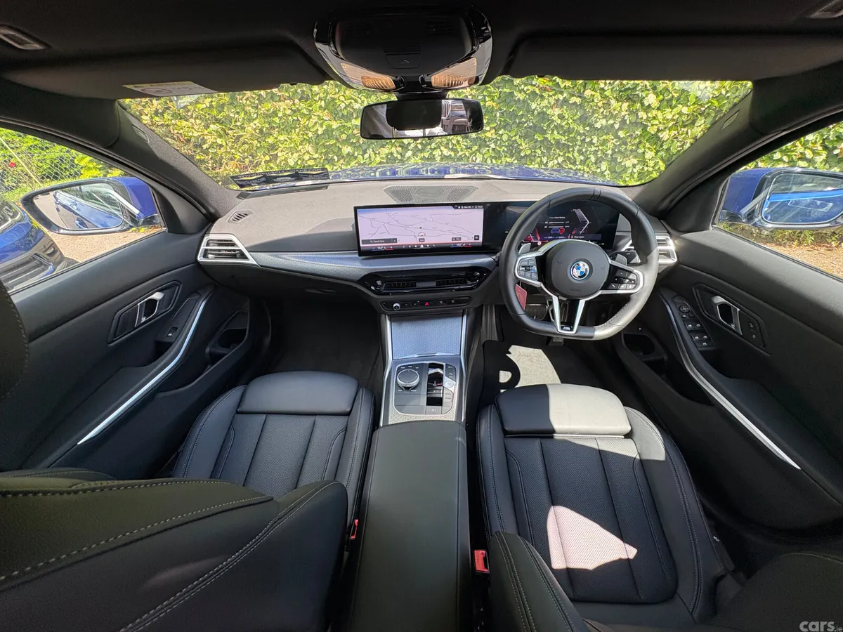 BMW 3-Series Saloon, Petrol Hybrid, 2025, Blue